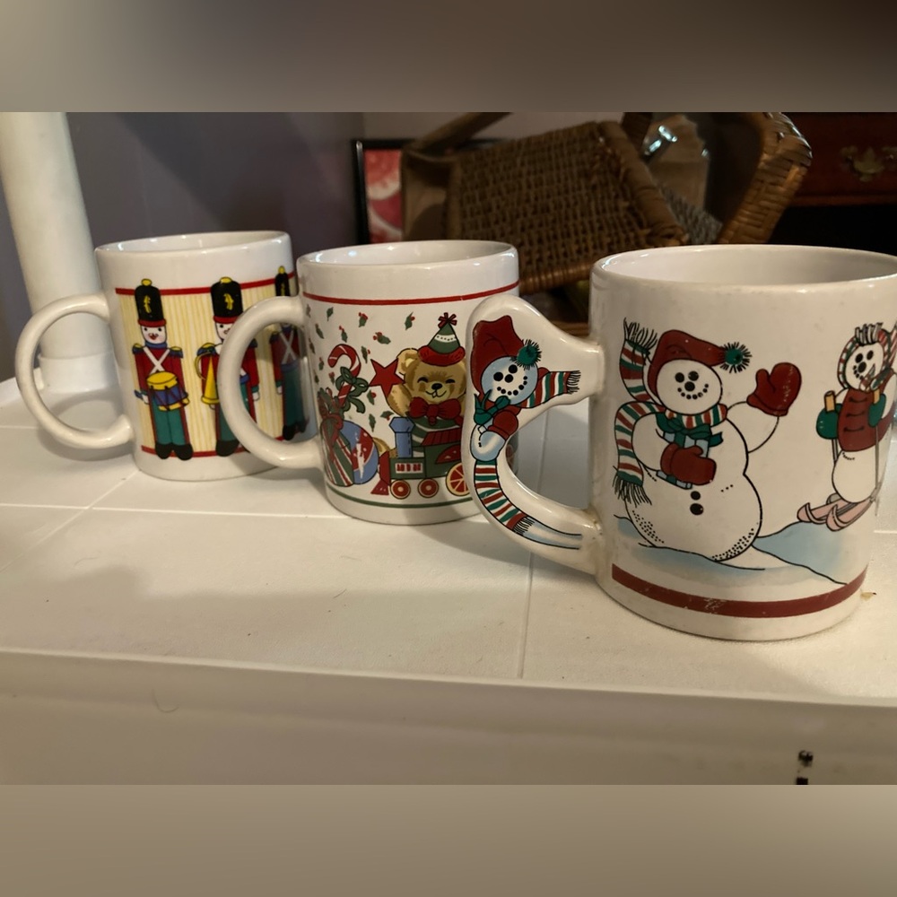 3 Christmas Mugs